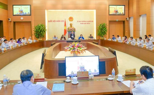 อำนวยความสะดวกเพื่อให้ประชาชนจัดตั้งและเข้าร่วมองค์การและสมาคมต่างๆ